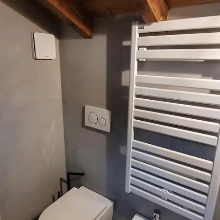 Splendida Nel Accanto Funivia Nyaraló Courmayeur