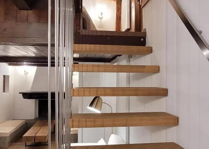 In Near Lifts & Centre 2br 2ba Holiday home