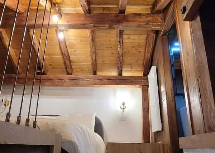 Holiday home In Near Lifts & Centre 2br 2ba Courmayeur